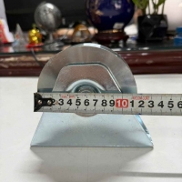 Bánh xe cổng trượt ray V 120mm